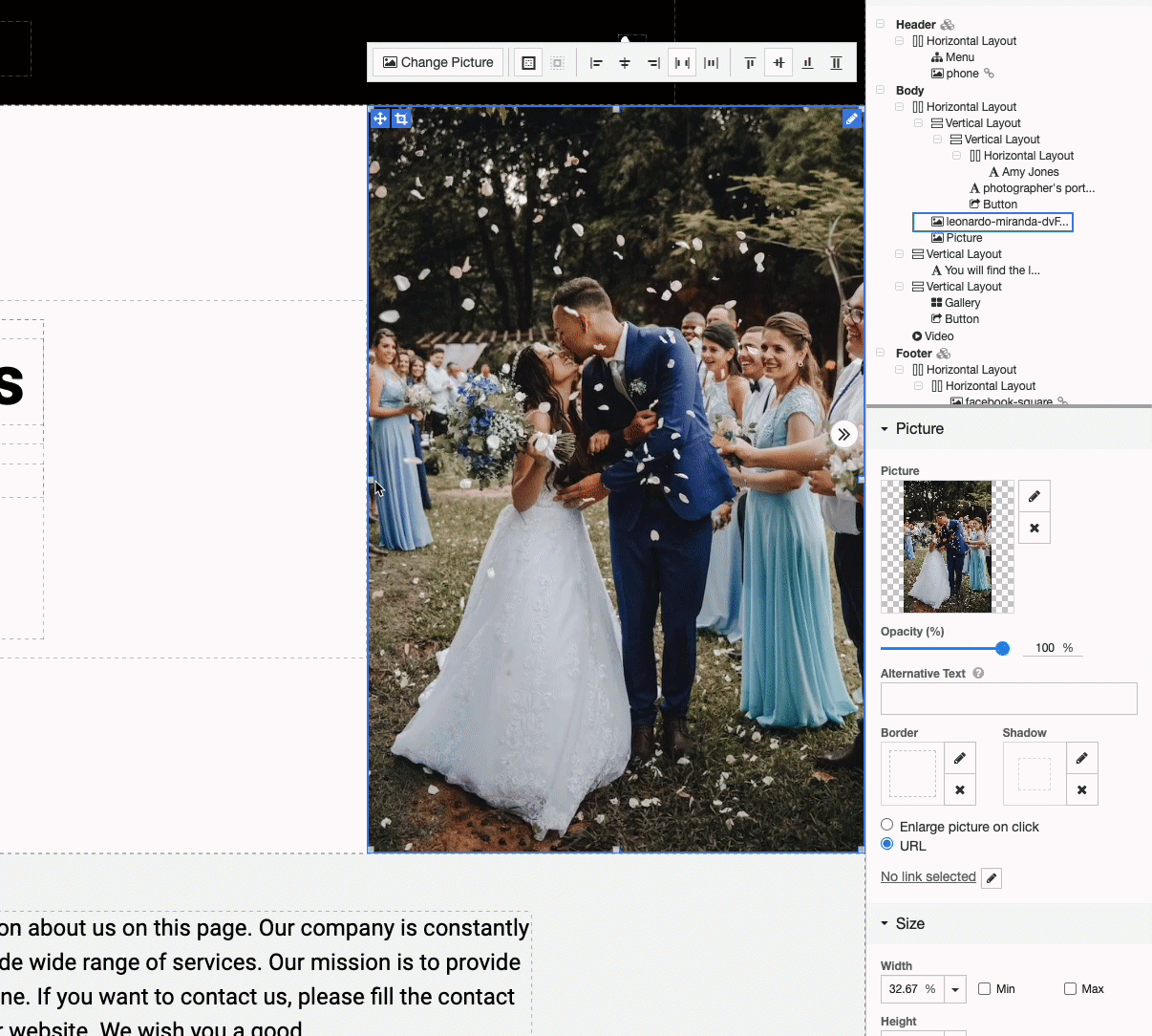 Resizing an image by dragging its handles